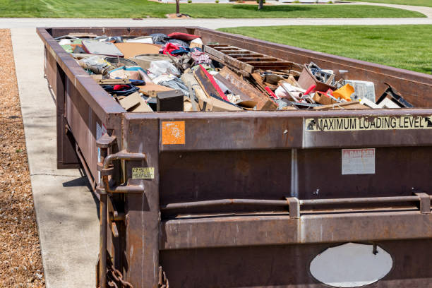 Best Garage Cleanout  in White Cloud, MI