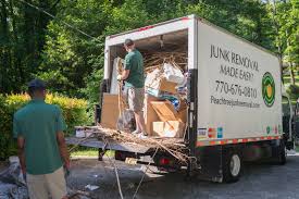 Best Retail Junk Removal  in White Cloud, MI